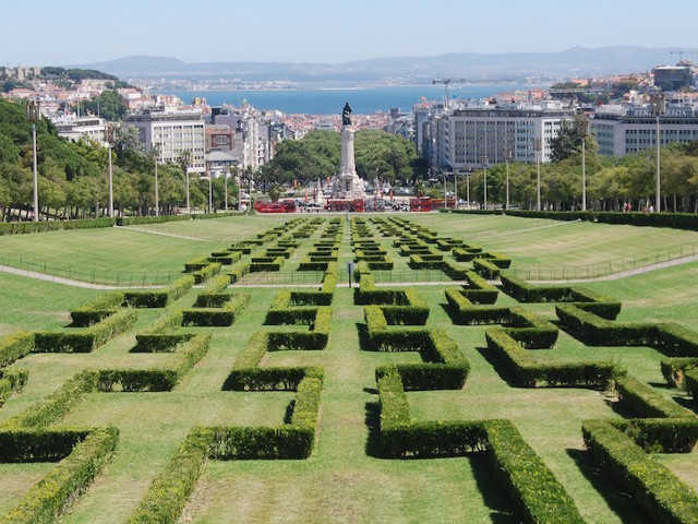 Caminhando no corredor verde de Monsanto